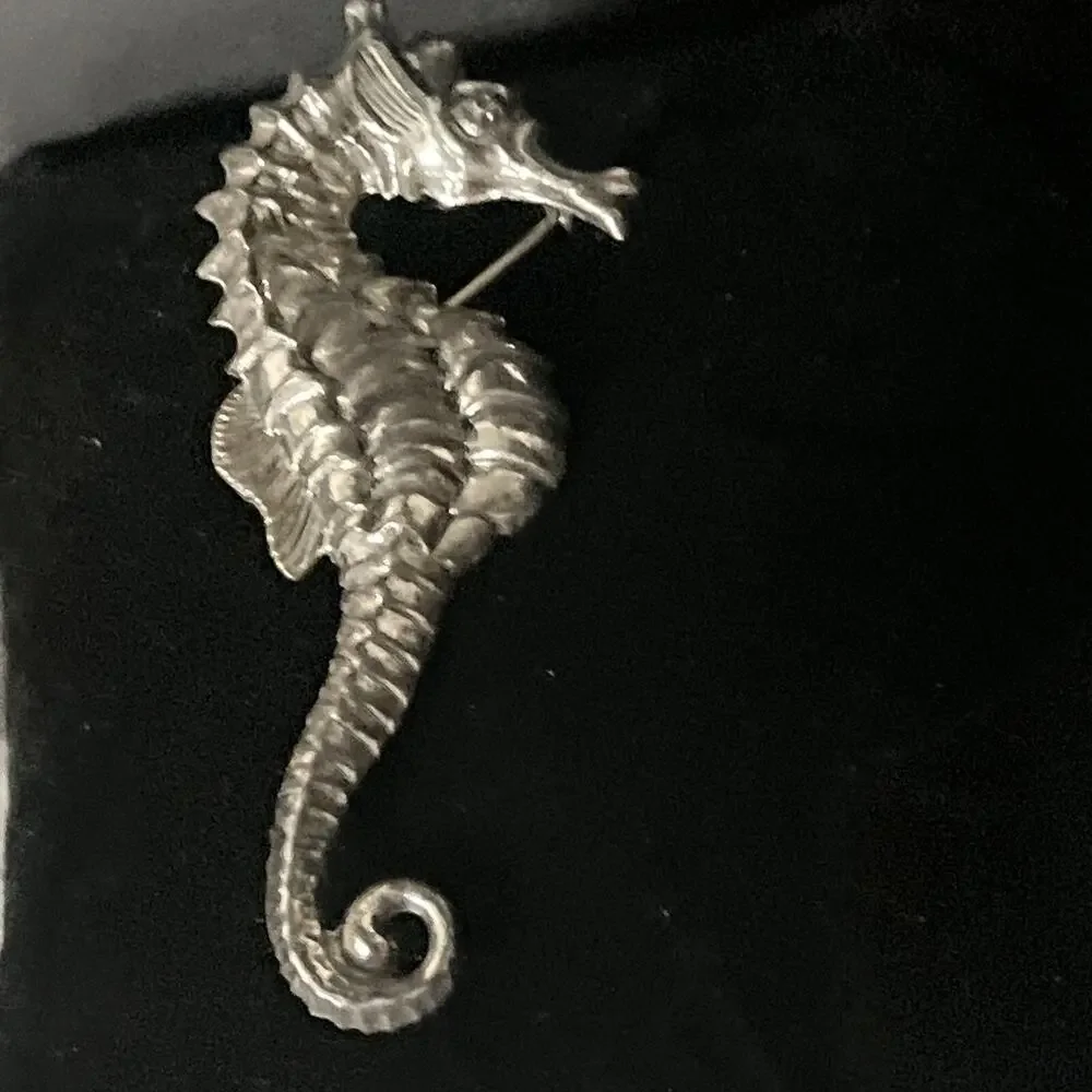 Vintage Beau Signed sterling silver seahorse pin/brooch Made In America 50s-70s